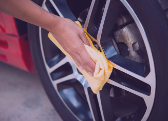 car-alloy-wheel-clean